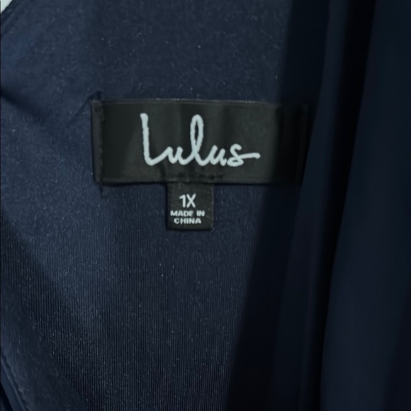 Lulu's Midnight Blue gown - Picture 2 of 5